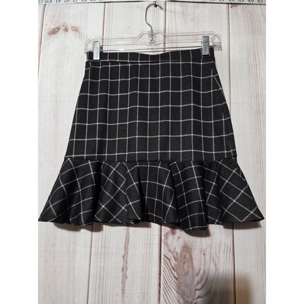 AUW‎ Black White Plaid Ruffle Hem Mini Skirt Women's Size S Whimsigoth Clueless